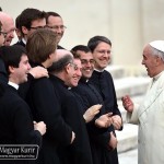 papa-sacerdotes-peru-catolico
