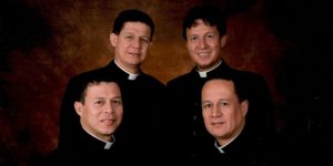 sacerdotes peru catolico