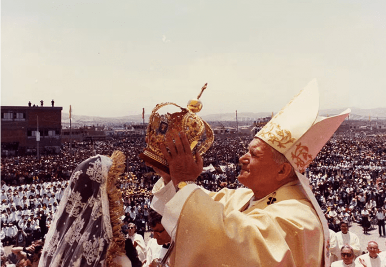 La Virgen de Chapi: historia, misterios y milagros de la Patrona de ...