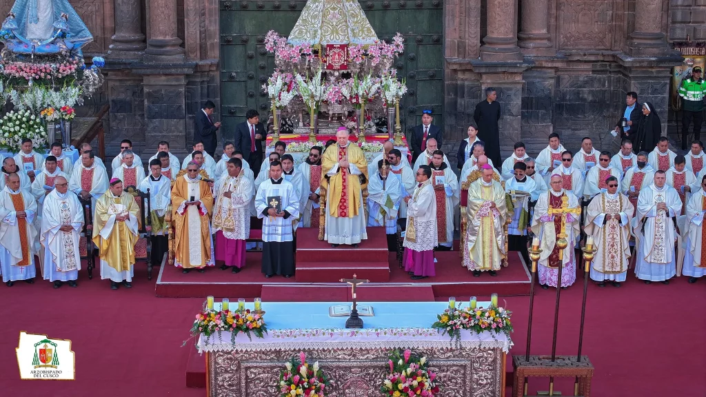 nuncio apostolico cusco peru catolico 4